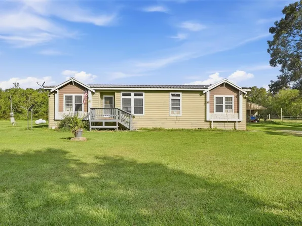 428 County Road 410, Dayton, TX 77535