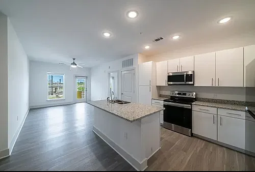 Floor plan 504