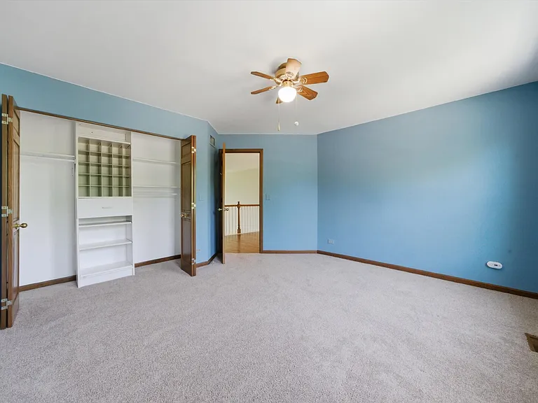 854 Deep Woods Ct — Photo 29