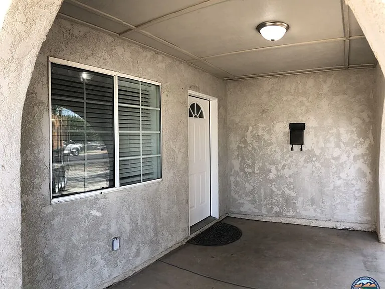 310 A St — Photo 2