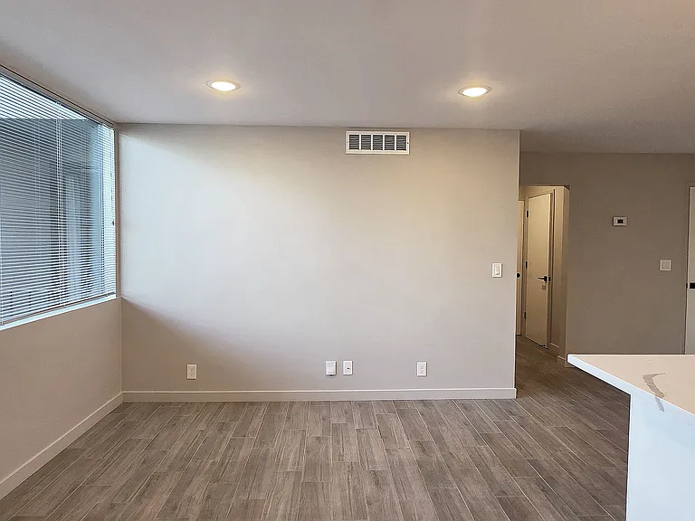 2716 N St #105 — Photo 14