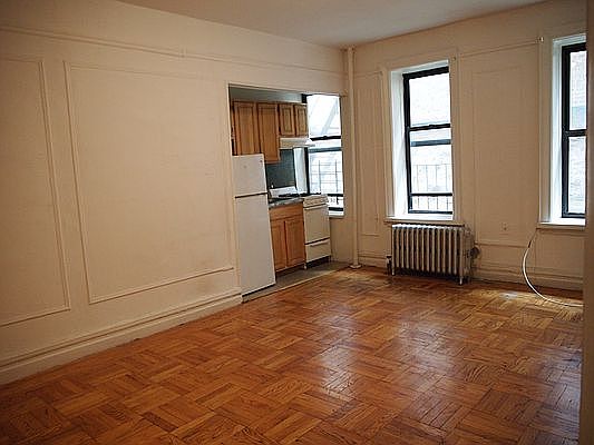 1st image of 2438 Morris Ave #3G