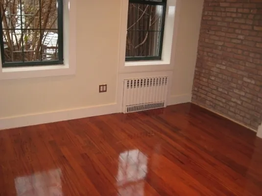 Rented by Sam Tabak | media 47