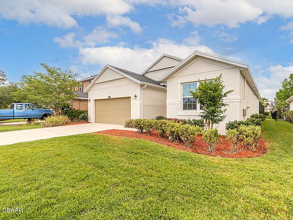 3rd image of 113 Gleneagle Grande Dr