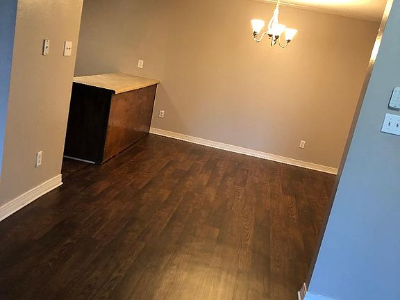 4th image of 5638 S Lakeshore Dr #Ad5ff5555