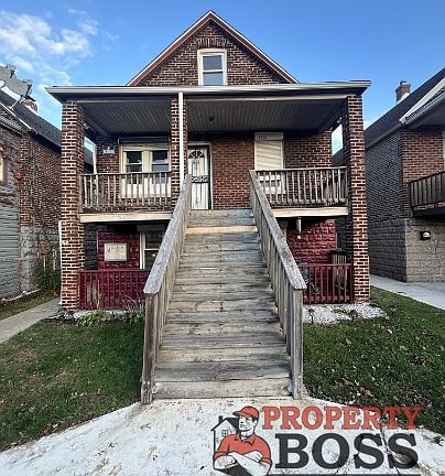 2nd image of 3931 Catalpa St