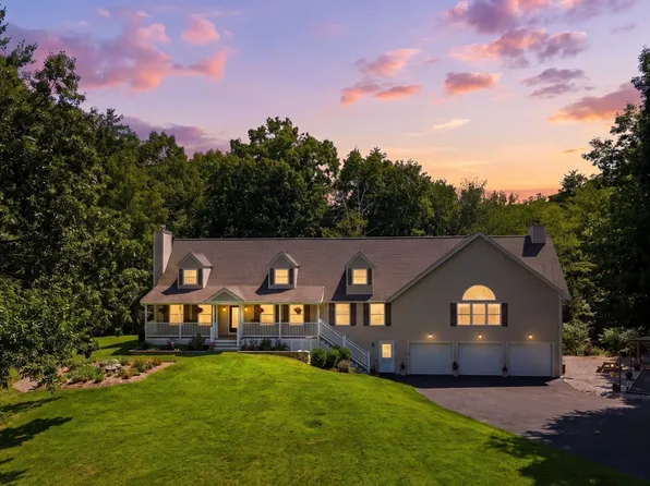 33 Wheeler Rd, Bolton, MA 01740