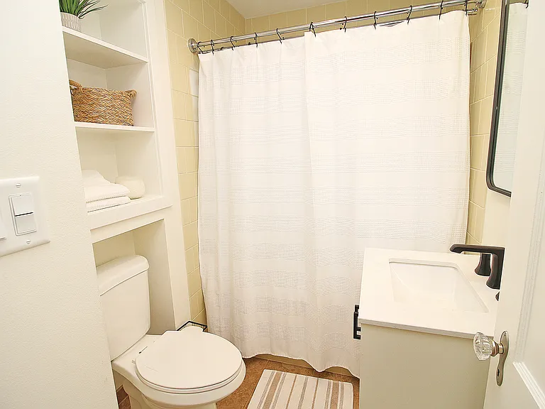 7416 Lansdowne Ave — Photo 10
