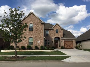 709 Sandbox Dr, Aubrey, TX 76227