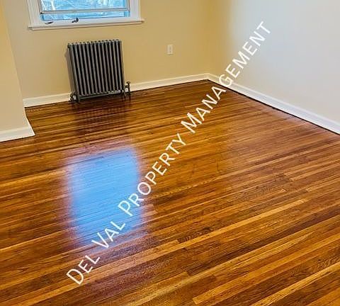 4th image of 311 E Essex Ave Floor 2
