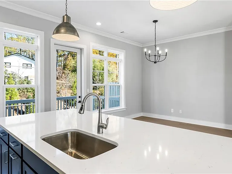 2035 Parkside Ln — Photo 19