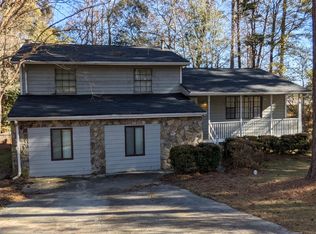 556 Autumn Dr, Riverdale, GA 30274