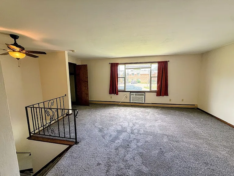 442 Avis Ave NW — Photo 5