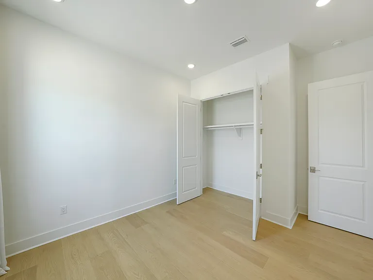 1615 Pathways Dr — Photo 10