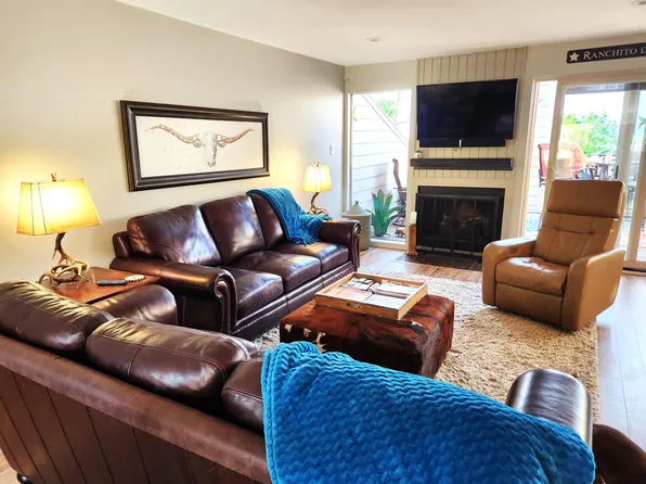 304 Hi There, Horseshoe Bay, TX 78657