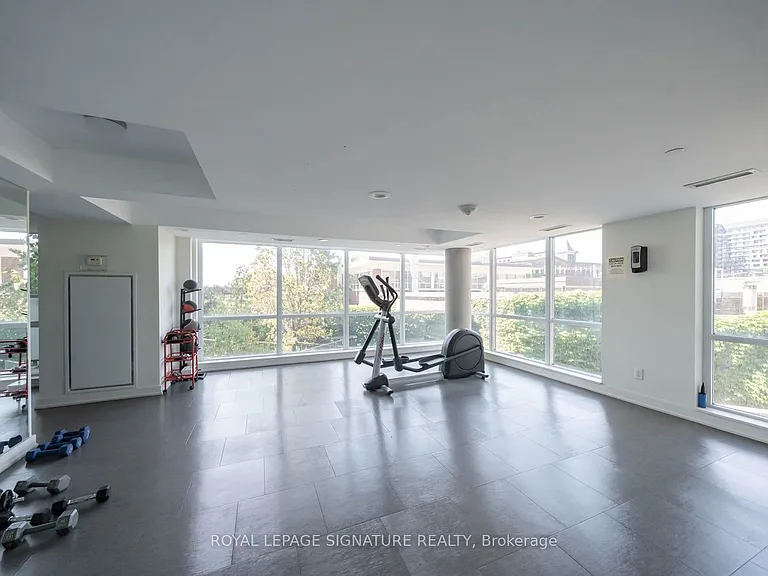 20 Joe Shuster Way #1208 — Photo 15