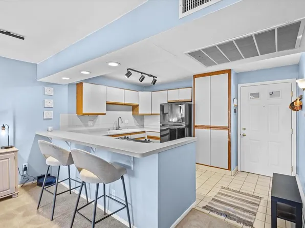 11947 West Appleton AVENUE #13, Milwaukee, WI 53224