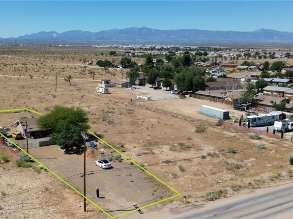 10877 Chamberlaine Way, Adelanto, CA 92301