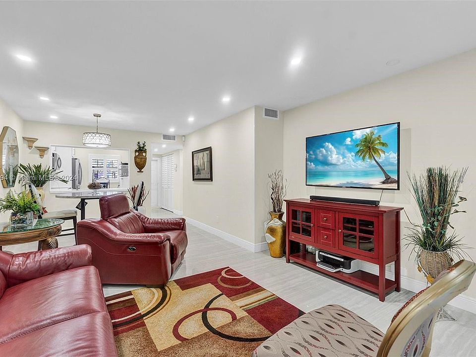 1st image of 10338 NW 11th St #105