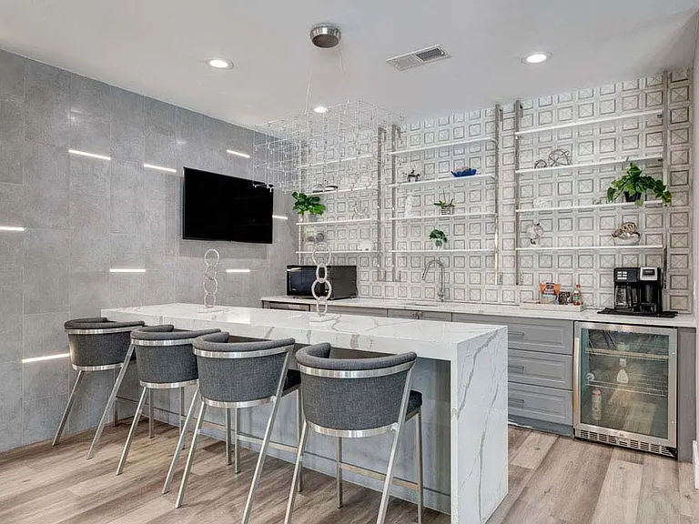 Averelle North Hills — Photo 13