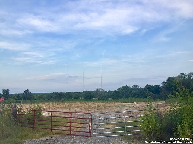 1st image of 13720 E Loop 1604 S