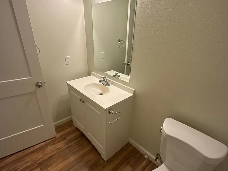200 Railroad Ave #8 — Photo 20