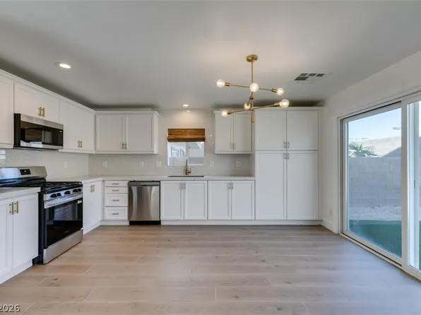 199 Real Long Way, Las Vegas, NV 89148