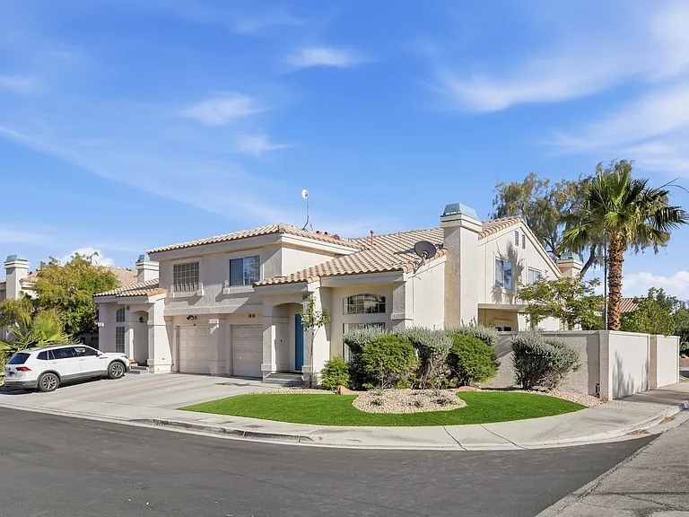 7987 Dorinda Ave — Photo 44