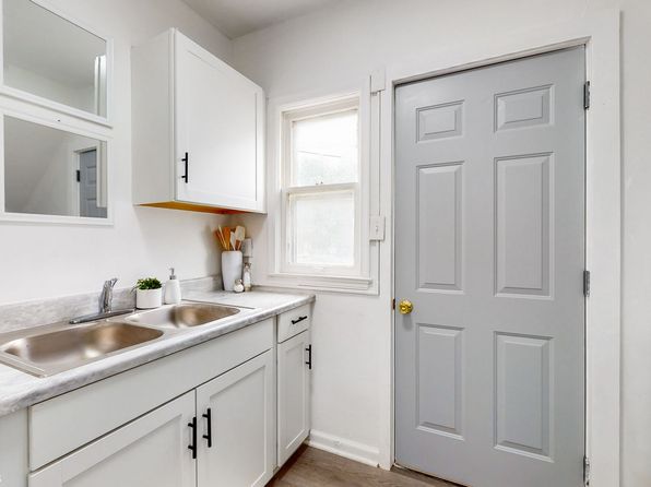 2640 Cottage Grove Ave APT 2