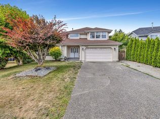 8727 142a St, Surrey, BC V3W4G4
