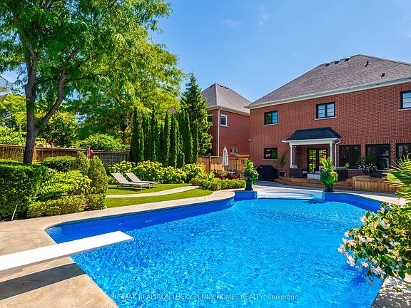 2nd image of 80 Angus Glen Blvd