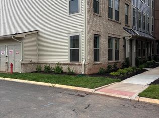 1013A Mays Ln, Manassas Park, VA 20111