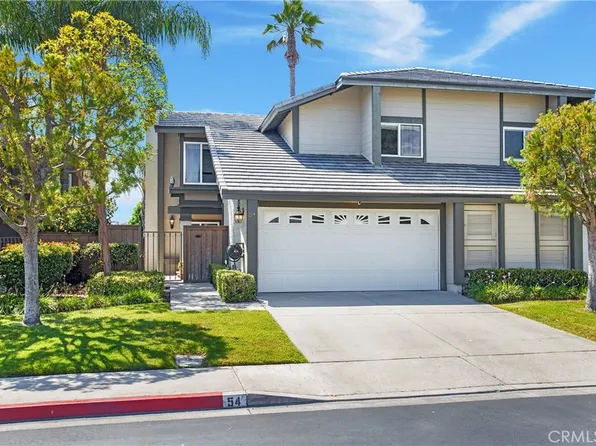 54 Carriage Hill Ln, Laguna Hills, CA 92653
