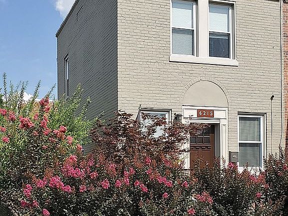 2019 Front of house