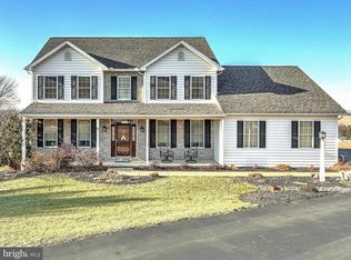 35 Vista Dr, Red Lion, PA 17356