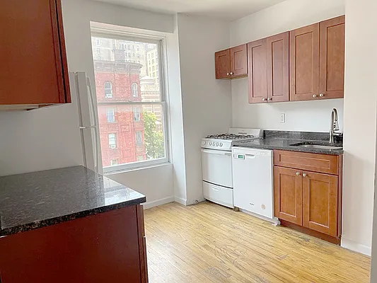 Rented by AJ Clarke | media 26