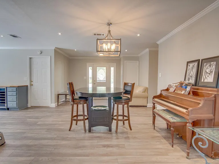 7667 Old Hickory Dr — Photo 16