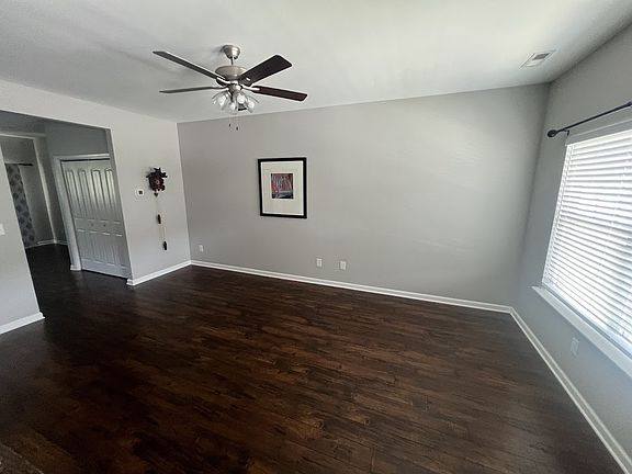 3rd image of 100 Bell Forge Ct
