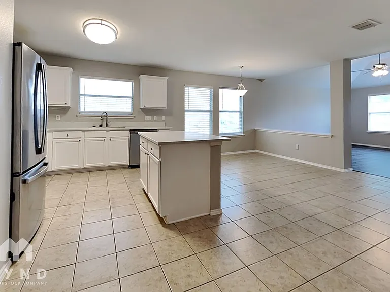8916 Chisholm Trl — Photo 3