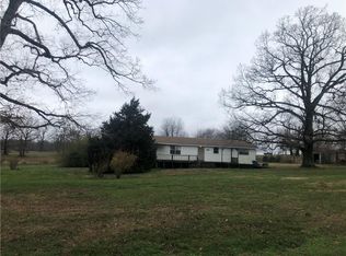 8577 S Coffelt Cemetery Rd, Bentonville, AR 72713