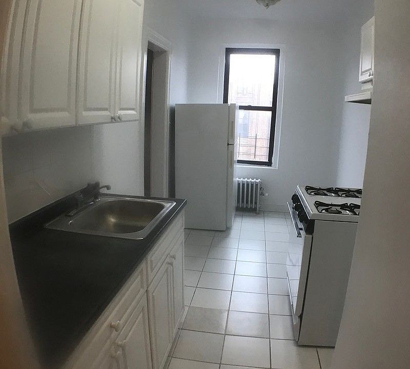 1st image of 35 Tennis Ct APT 6B