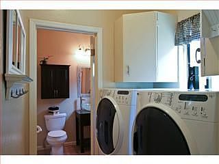 3rd image of 586 Torland Ct