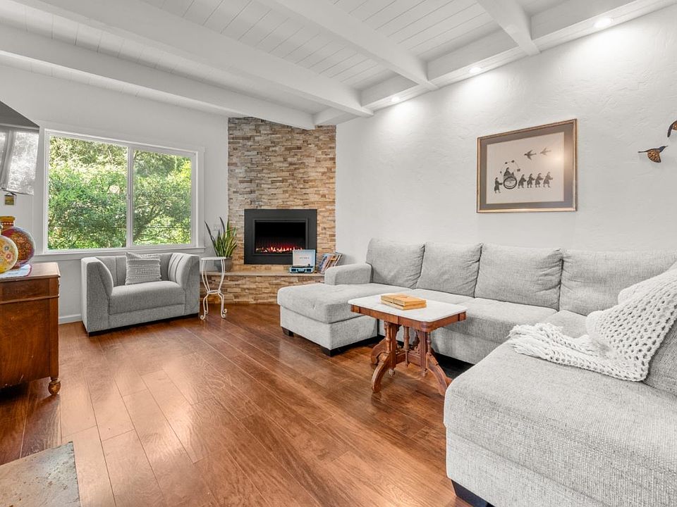 1st image of 140 Baker Rd