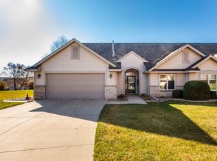 5205 Goodview Ln NW, Rochester, MN 55901