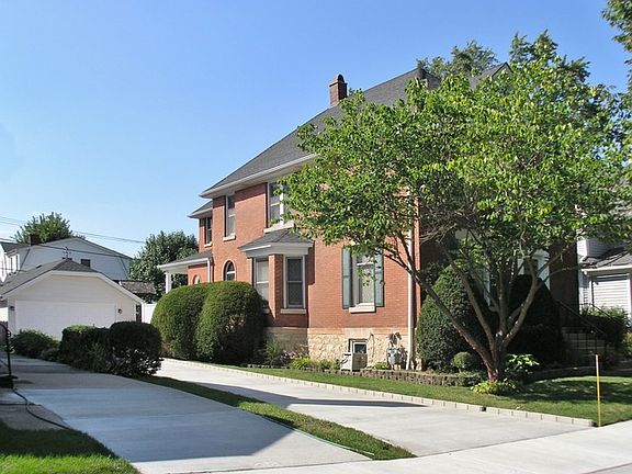2nd image of 332 S Ashland Ave