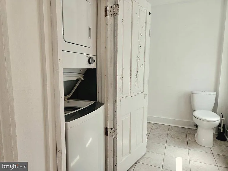 448 N Loudoun St #C — Photo 2