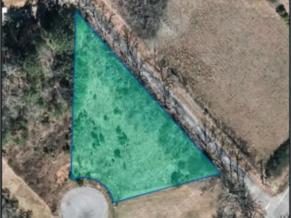 3 Cedar Cove Rd, Scottsboro, AL 35769