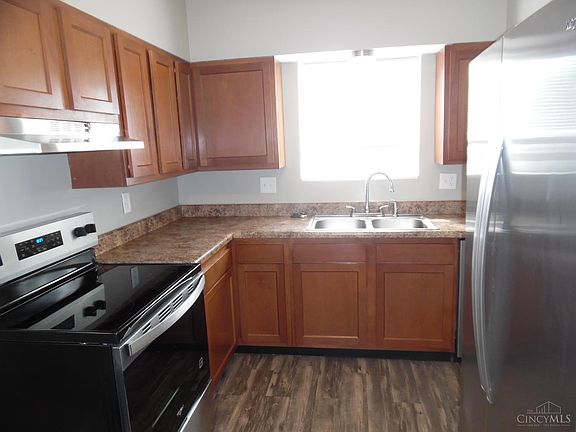 5th image of 751 Springvale Dr