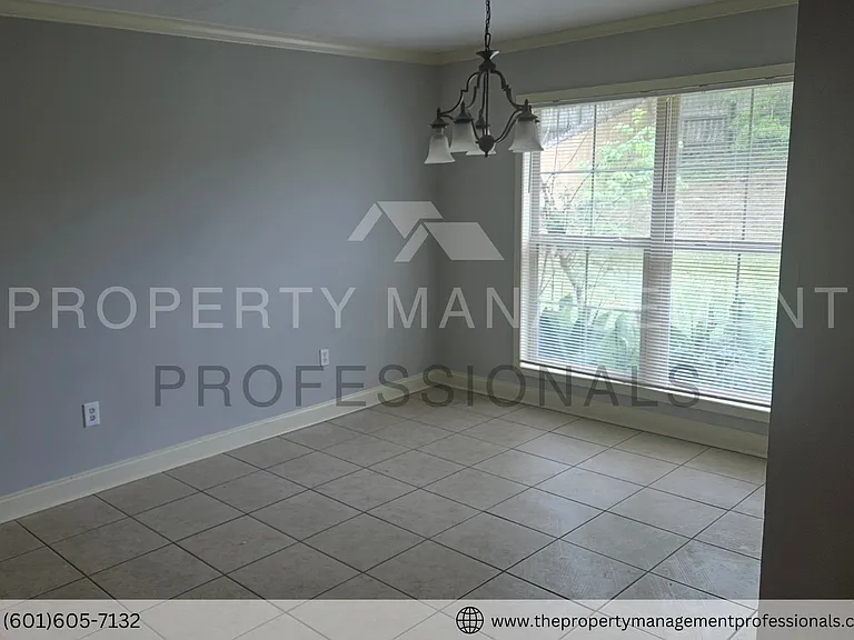 121 Cherry Laurel Cir — Photo 6
