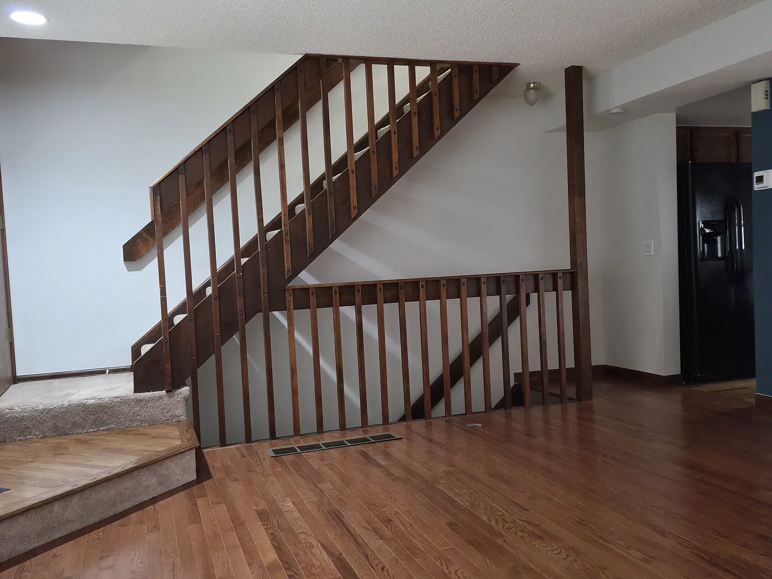 2 bed, 1192 sqft, $2,300 — Photo 4